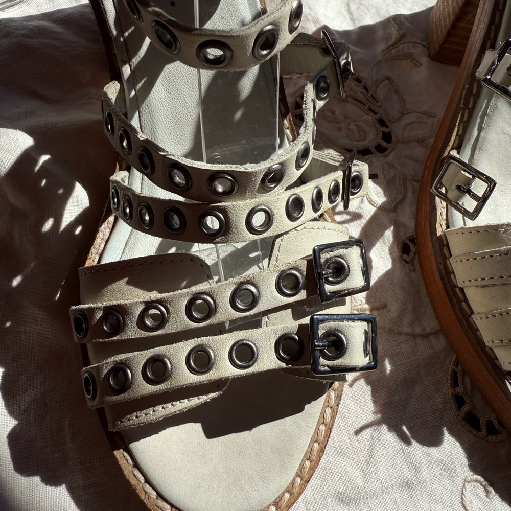 New Vintage Foundry Co. White Ivory Sandals heels gladiator strappy leather 6 - Picture 11 of 17